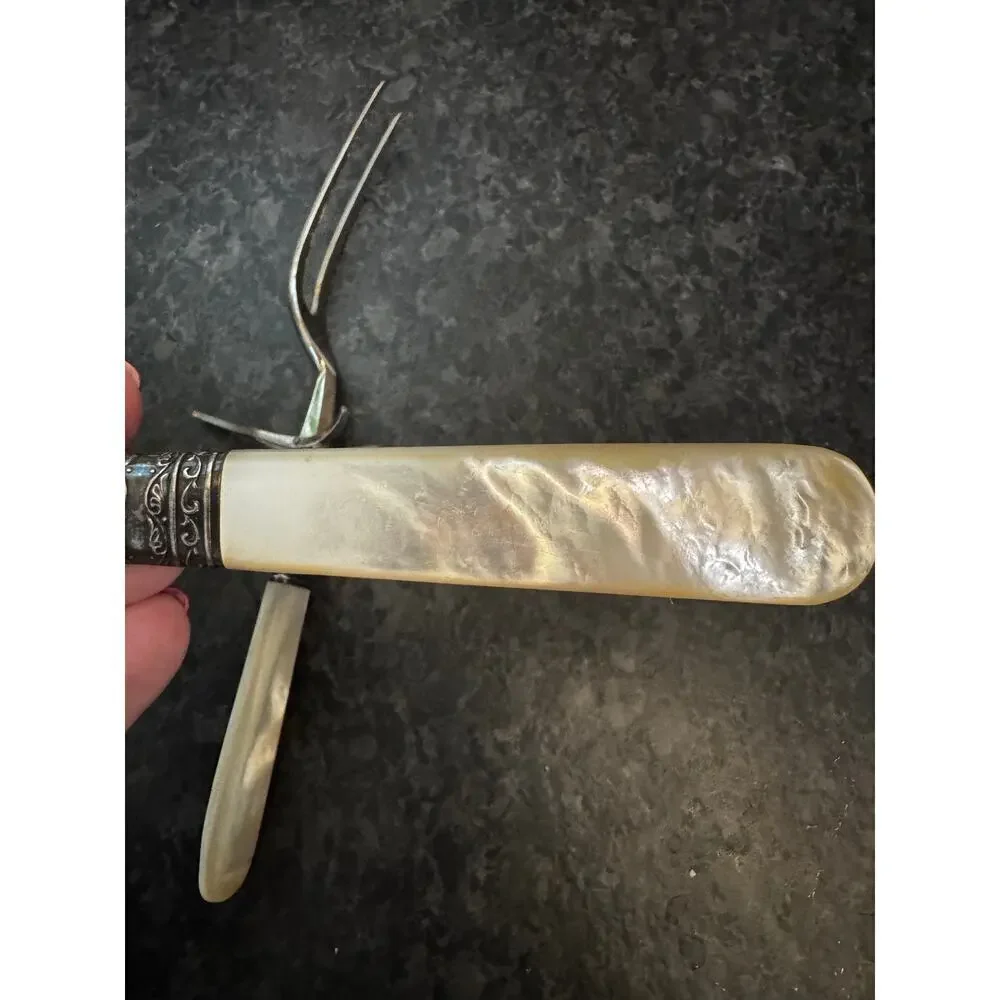 N/A elegant antique